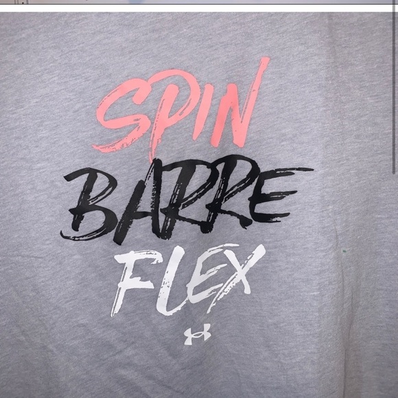 NWT 6/$20 Under armour t shirt woman’s athletic grey small/medium short sleeve - Picture 3 of 4